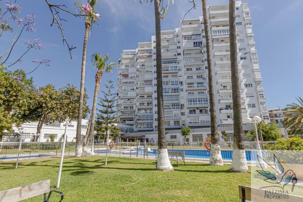 Wonderful Studio Apartment On The Beachfront Benalmadena Ngoại thất bức ảnh