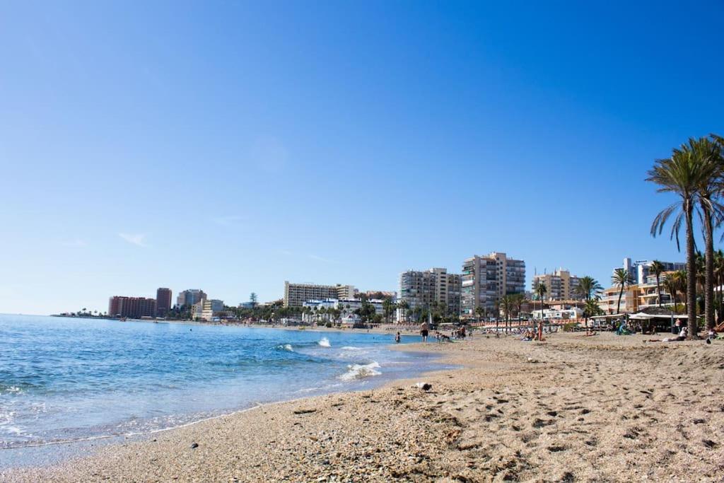 Wonderful Studio Apartment On The Beachfront Benalmadena Ngoại thất bức ảnh