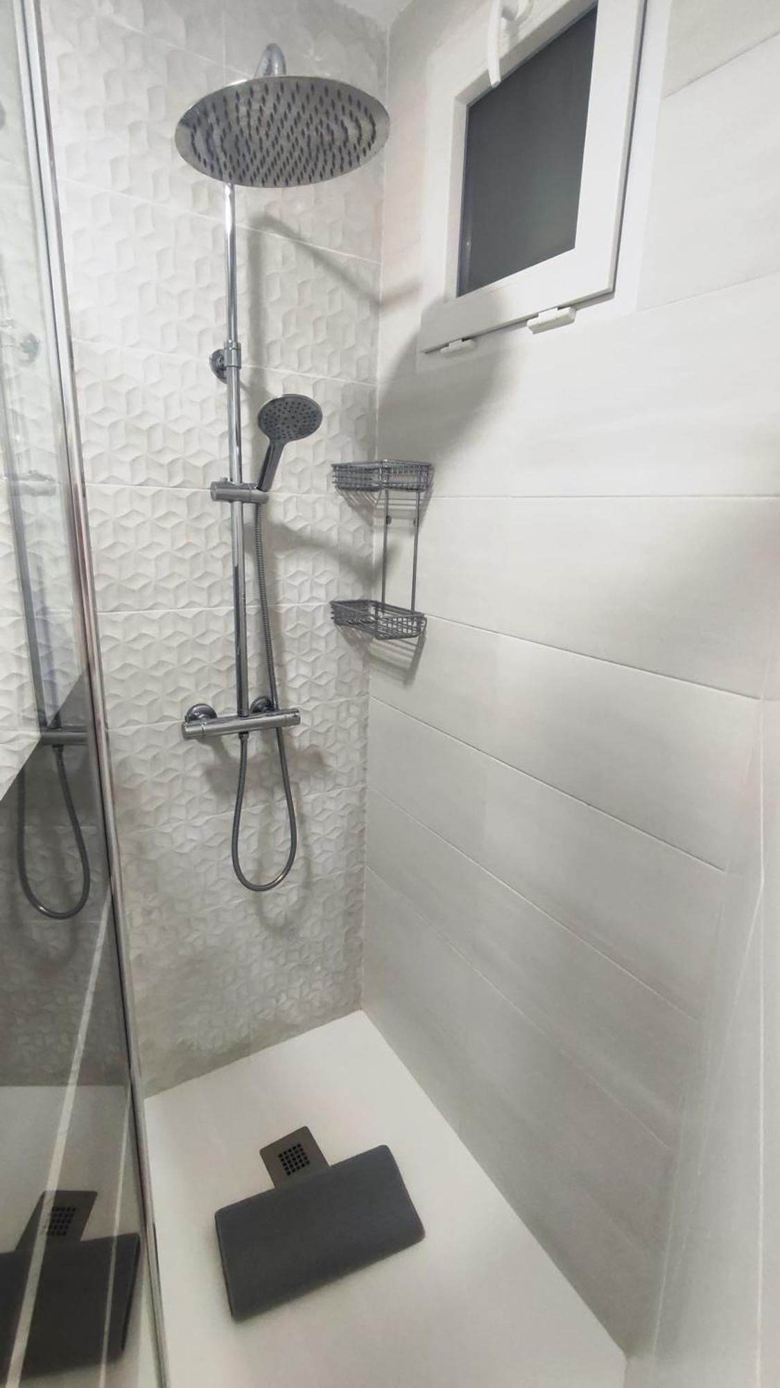Wonderful Studio Apartment On The Beachfront Benalmadena Ngoại thất bức ảnh